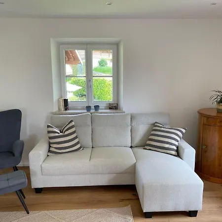 Flat Salzeder Modern Retreat