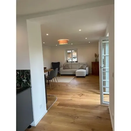 Flat Salzeder Modern Retreat